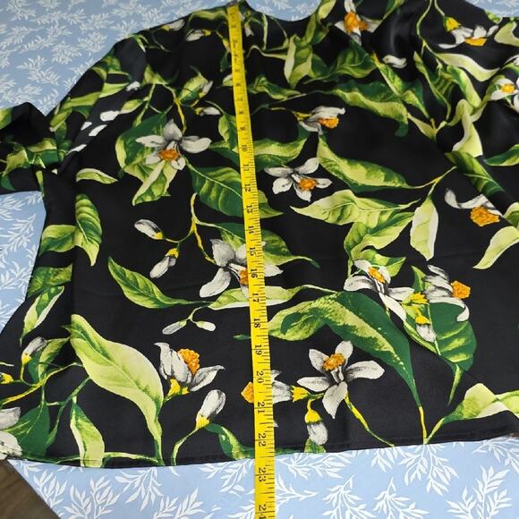 Express Women Sz XL Dark Floral Balloon Sleeve Preppy Fairy V-Neck Button Up Top - Picture 8 of 11